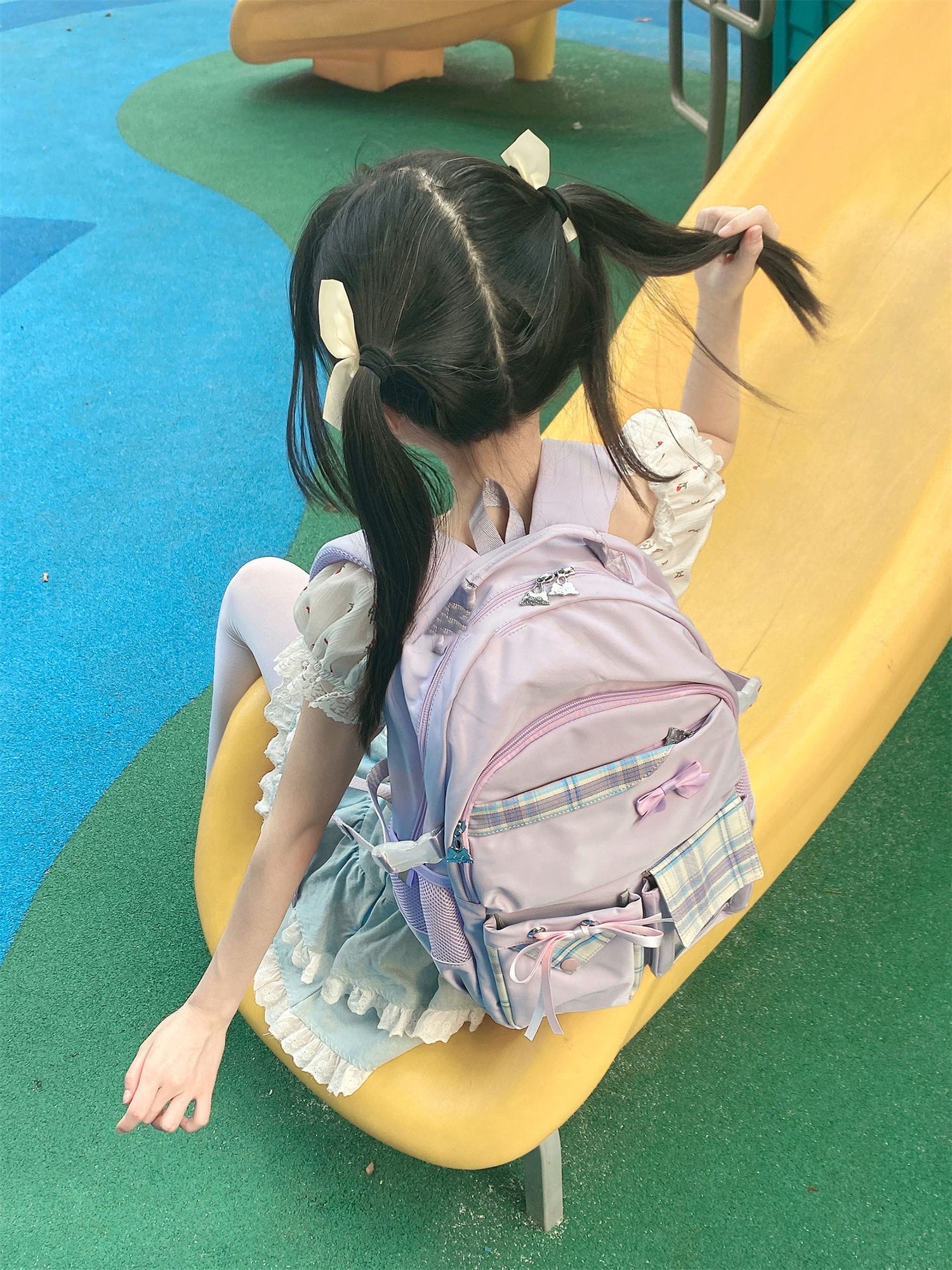双肩包少女写真-cos扮之狐狸-二次元游戏知识平台