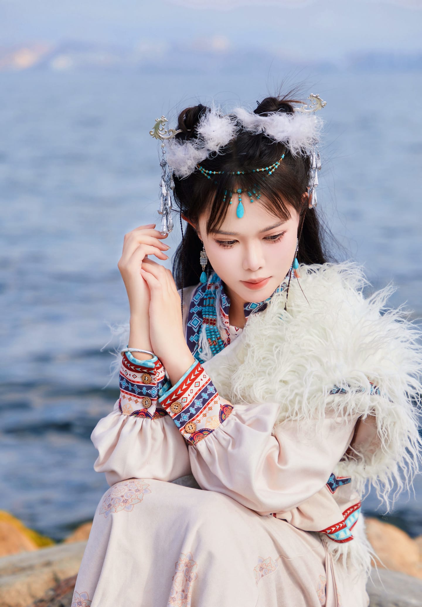 藏服少女写真-cos扮之狐狸-二次元游戏知识平台